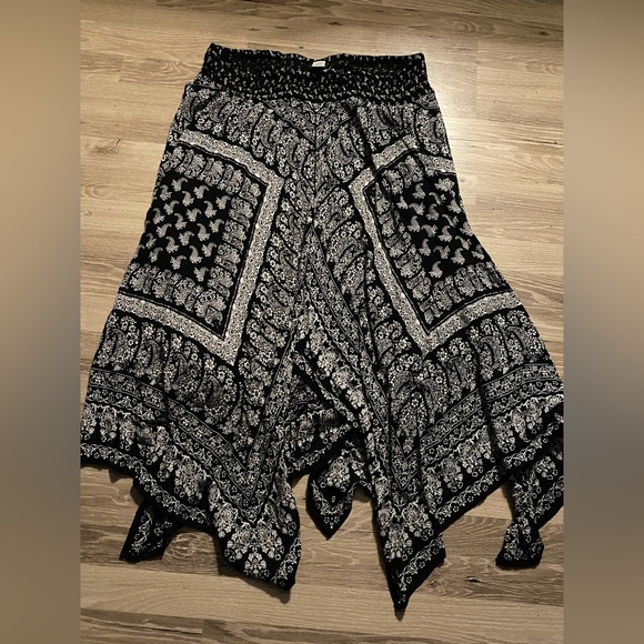 Bila Dresses & Skirts - Bila | Black and White Long Ruffle Skirt | Size XXL